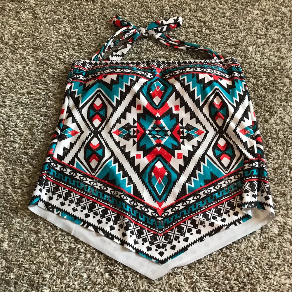 Swim suit top no size fits like a medium